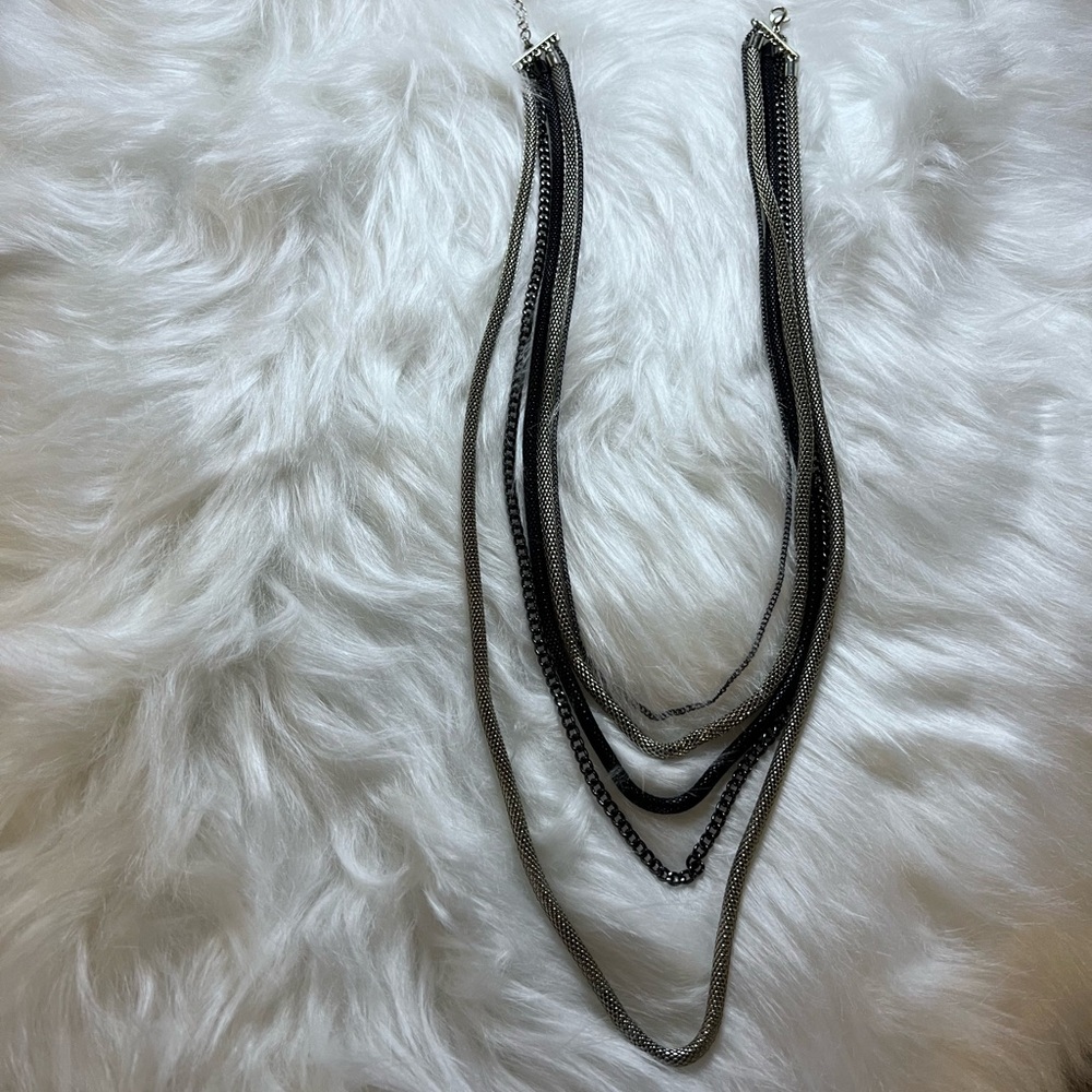 Neckless long three colors.